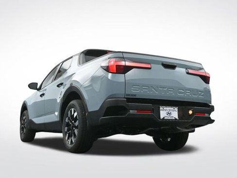 Used 2025 Hyundai Santa Cruz SE image 32