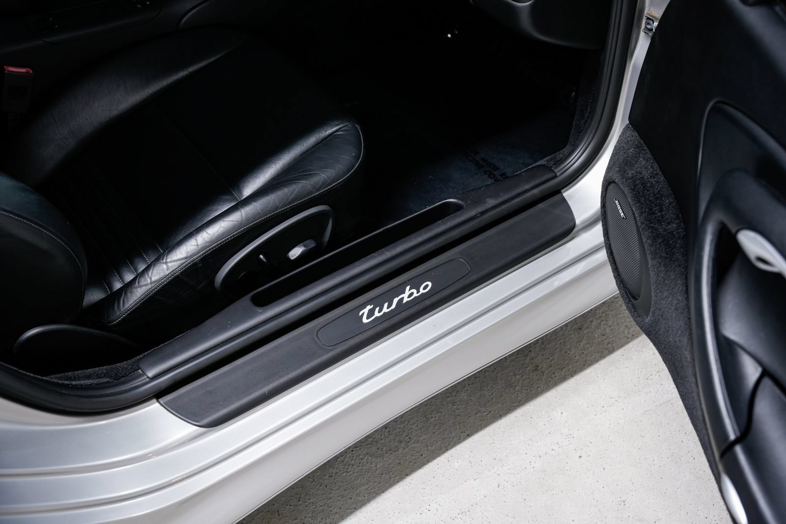 Used 2003 Porsche 911 Turbo AWD/4WD image 24