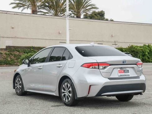 Used 2021 Toyota Corolla LE w/ Carpet Mat Package (TMS) FWD image 7