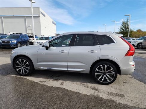 Used 2023 Volvo XC60 B5 Ultimate image 8