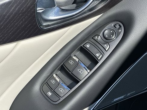 Used 2024 INFINITI Q50 Sensory image 15