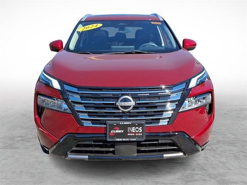 Used 2024 Nissan Rogue Platinum image 2