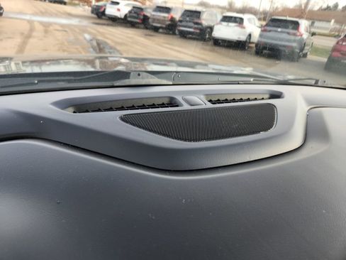 Used 2022 Chevrolet Blazer Premier w/ Enhanced Convenience Package image 8