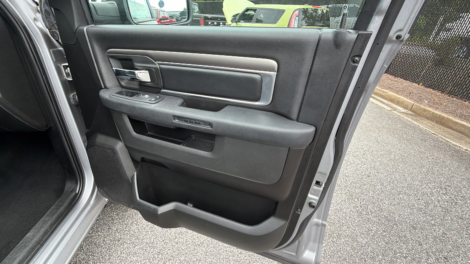 Used 2024 RAM 1500 Warlock RWD image 18