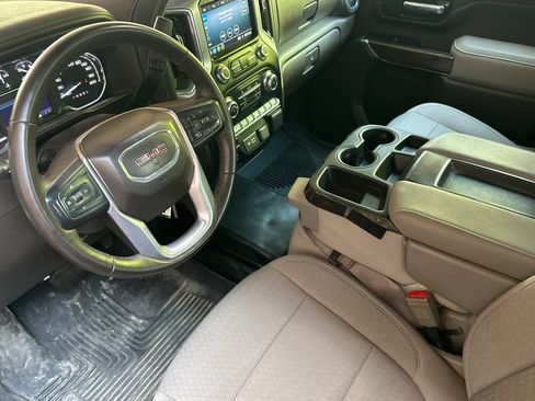 Used 2022 GMC Sierra 2500 SLE w/ X31 Off-Road Package AWD/4WD image 11