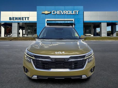 Used 2024 Kia Seltos SX w/ SX Sunroof Package AWD/4WD image 2