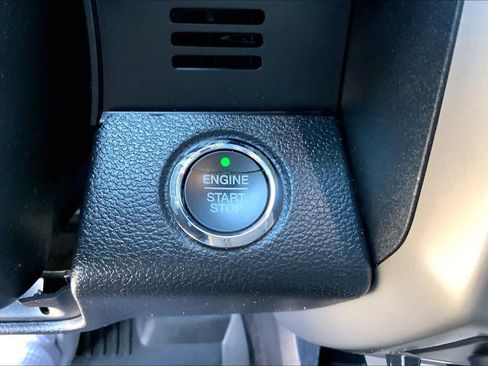 Used 2018 Ford F150 Lariat AWD/4WD image 31
