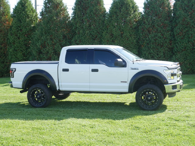 Used 2015 Ford F150 XLT AWD/4WD image 2