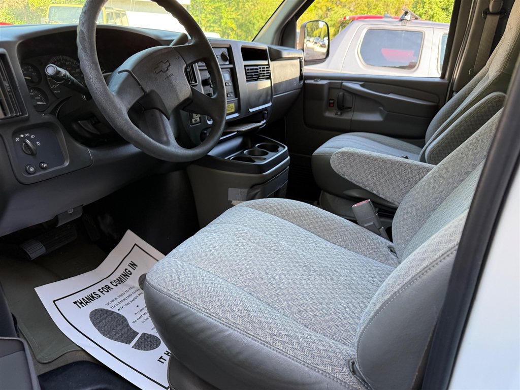 Used 2003 Chevrolet Express 3500 Extended Passenger w/ LS Preferred Equipment Group RWD image 6