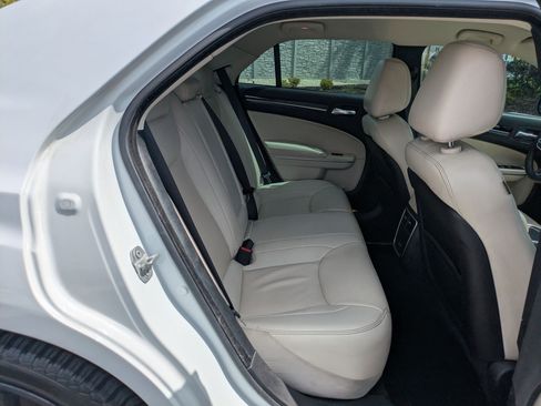 Used 2023 Chrysler 300 Touring L w/ Safetytec Plus Group RWD image 32