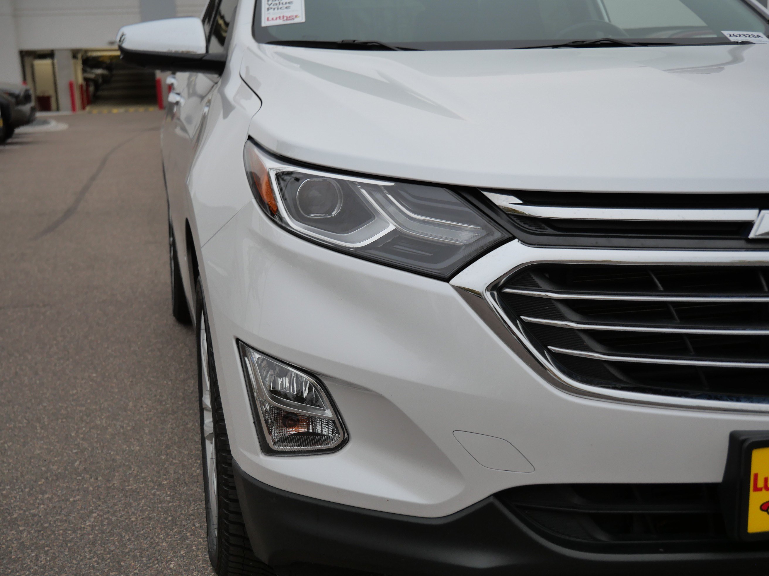 Used 2021 Chevrolet Equinox Premier AWD/4WD image 16