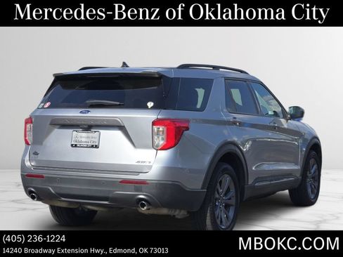 Used 2022 Ford Explorer XLT w/ Equipment Group 202A AWD/4WD image 5