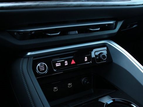 New 2025 Audi Q5 Premium Plus image 18