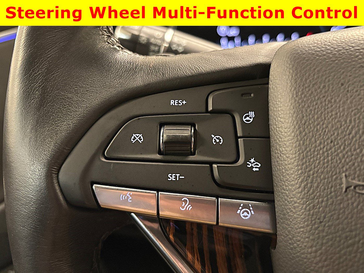 Used 2023 Cadillac Escalade Premium Luxury w/ Performance Package AWD/4WD image 40