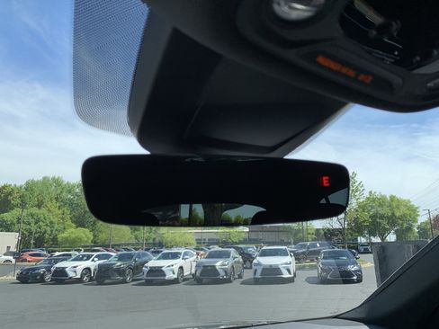 Used 2019 Audi Q8 Premium Plus image 27