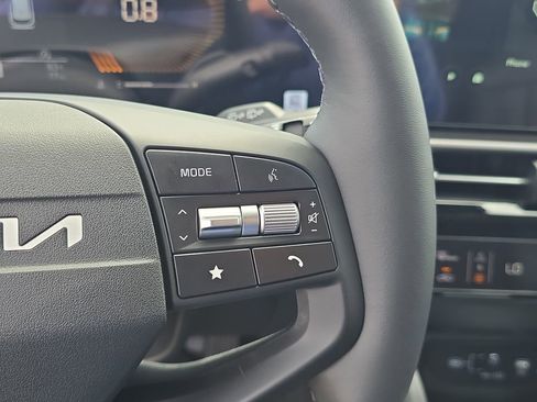 New 2026 Kia Sportage EX image 31