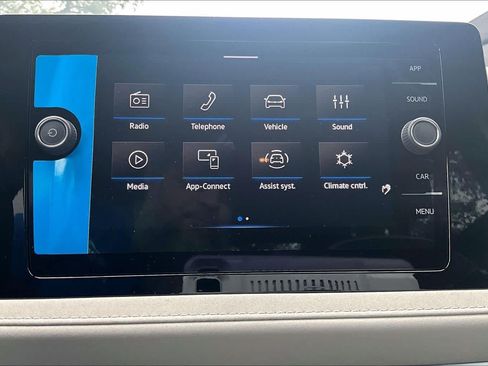 New 2026 Volkswagen Taos SE FWD image 20