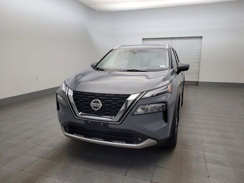 Used 2021 Nissan Rogue Platinum image 15