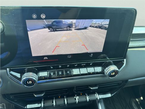 Used 2024 GMC Canyon Elevation w/ Elevation Premium Package RWD image 24