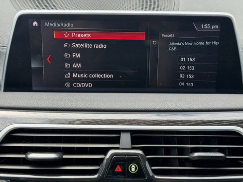 Used 2019 BMW 740i w/ M Sport Package RWD image 26
