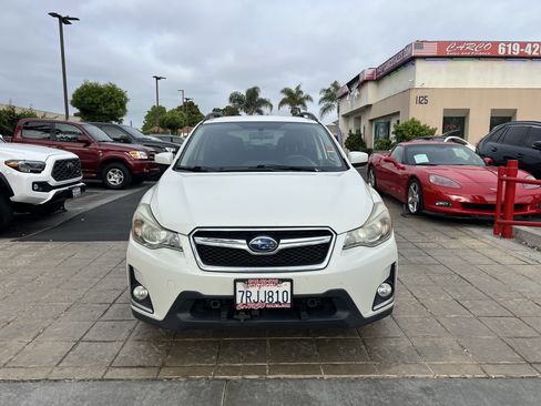 Used 2016 Subaru Crosstrek 2.0i Premium image 3