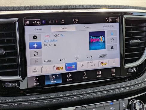 New 2026 Chrysler Pacifica Select AWD/4WD image 16
