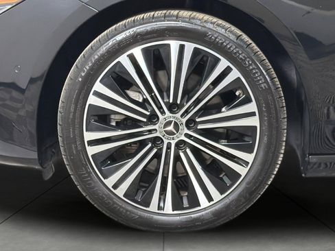 Used 2023 Mercedes-Benz CLA 250 image 24
