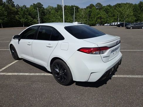 Used 2024 Toyota Corolla SE FWD image 5