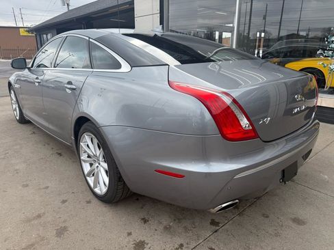 Used 2013 Jaguar XJ image 2