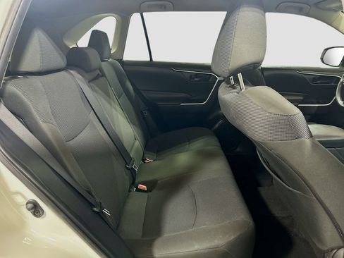 Used 2024 Toyota RAV4 LE FWD image 23