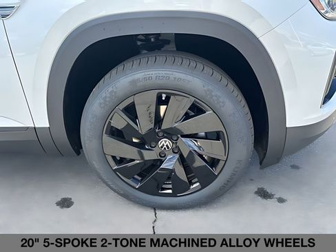 New 2026 Volkswagen Atlas Cross Sport SE AWD/4WD image 11
