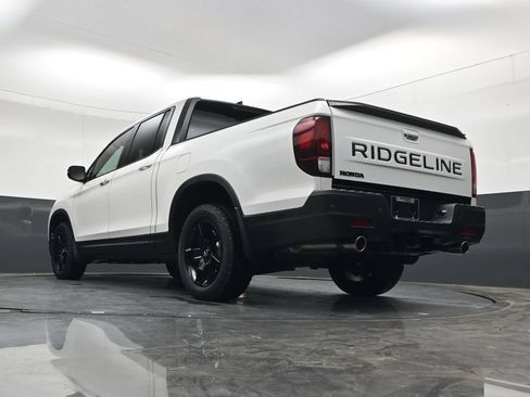 Certified 2026 Honda Ridgeline Black Edition image 39