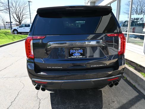 Used 2023 GMC Yukon Denali Ultimate AWD/4WD image 4