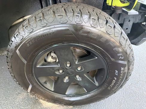 Used 2017 Jeep Wrangler Sport w/ Quick Order Package 24S image 12