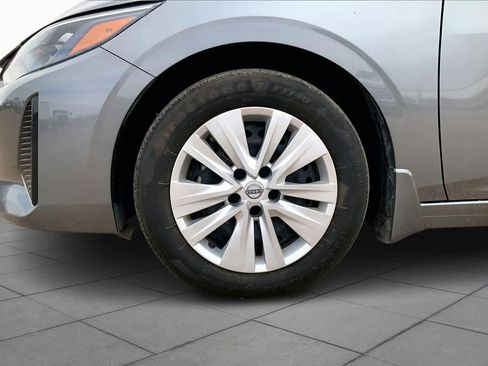 Used 2024 Nissan Sentra S image 10