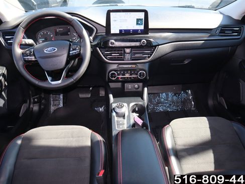 Used 2022 Ford Escape SEL w/ SEL Stealth AWD Package image 11