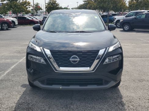Certified 2023 Nissan Rogue SV FWD image 2