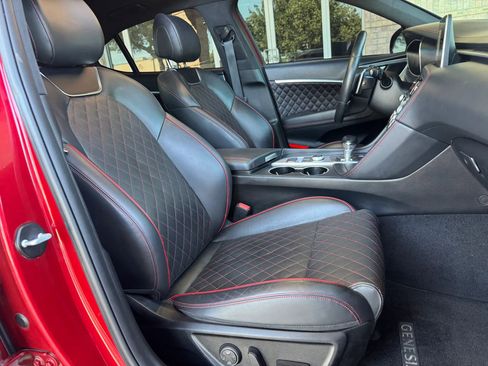 Used 2020 Genesis G70 3.3T w/ Sport Package RWD image 26