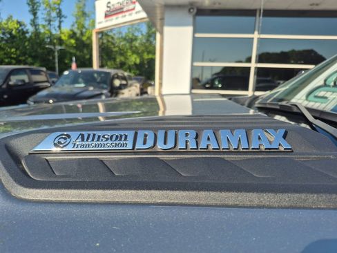 Used 2025 Chevrolet Silverado 2500 ZR2 w/ Technology Package AWD/4WD image 14