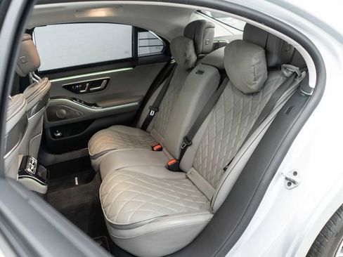 Used 2023 Mercedes-Benz S 580 4MATIC Sedan w/ AMG Line image 16