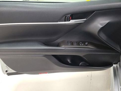 Used 2024 Toyota Camry SE FWD image 21