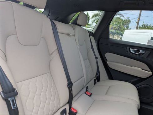 Used 2026 Volvo XC60 B5 Plus w/ Climate Package PRO AWD/4WD image 24