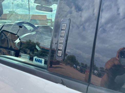 Certified 2022 Ford F250 Lariat w/ Lariat Value Package image 26