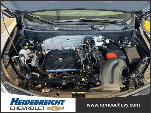 Used 2025 Buick Encore GX Sport Touring FWD image 9