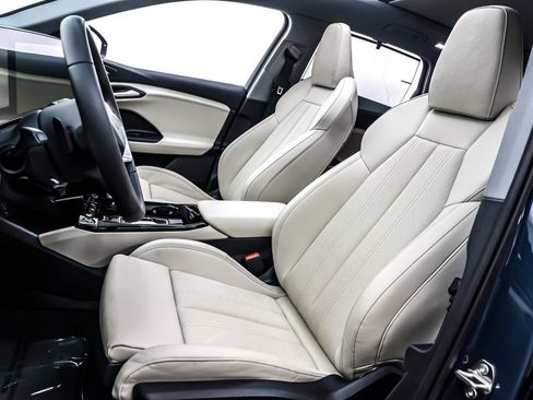 Used 2025 Audi Q6 e-tron Premium Plus w/ Premium Plus image 18