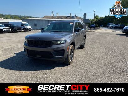 Used 2023 Jeep Grand Cherokee Altitude