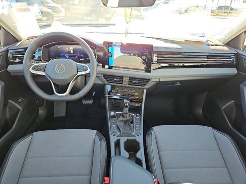 New 2026 Volkswagen Jetta SE image 8