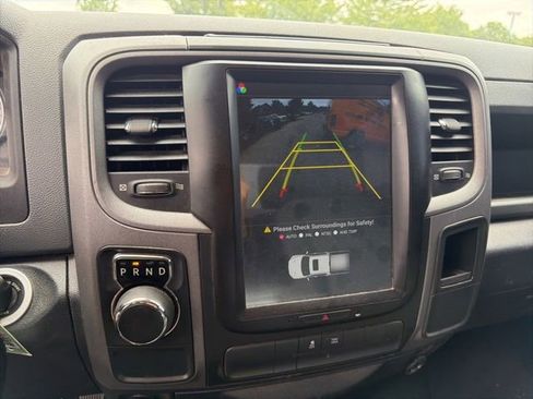 Used 2018 RAM 1500 Express RWD image 23