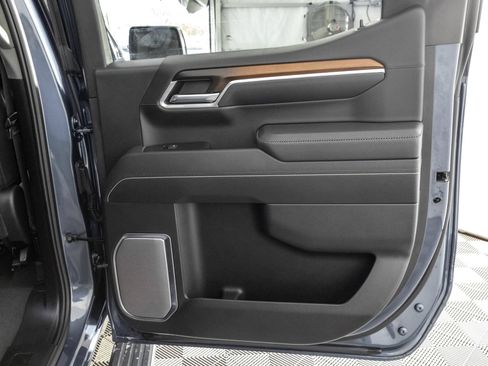 Certified 2025 GMC Sierra 1500 Denali AWD/4WD image 45
