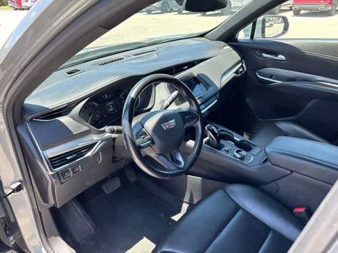Used 2023 Cadillac XT4 Premium Luxury AWD/4WD image 9